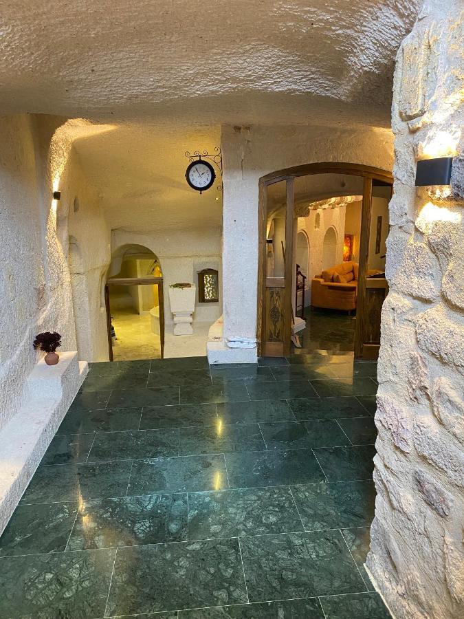 Abu Hayat Cave Suites Ortahisar Exterior photo