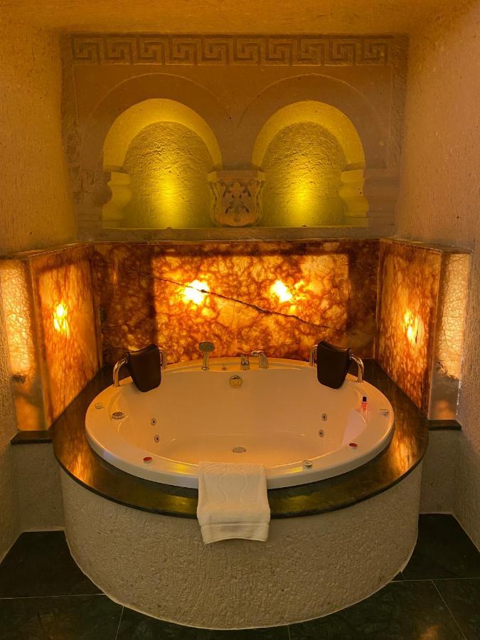 Abu Hayat Cave Suites Ortahisar Exterior photo